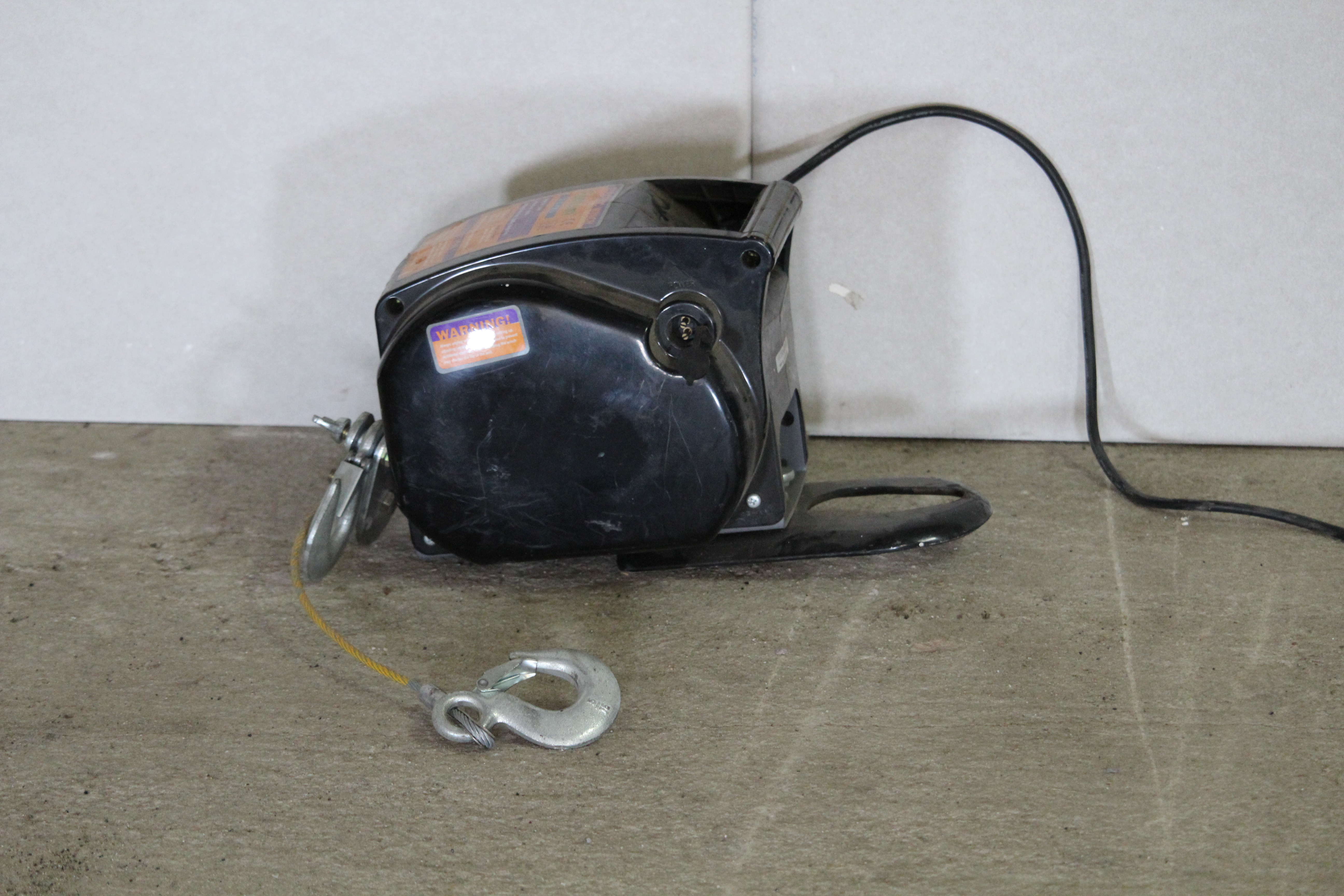Motorseilwinde 12 V