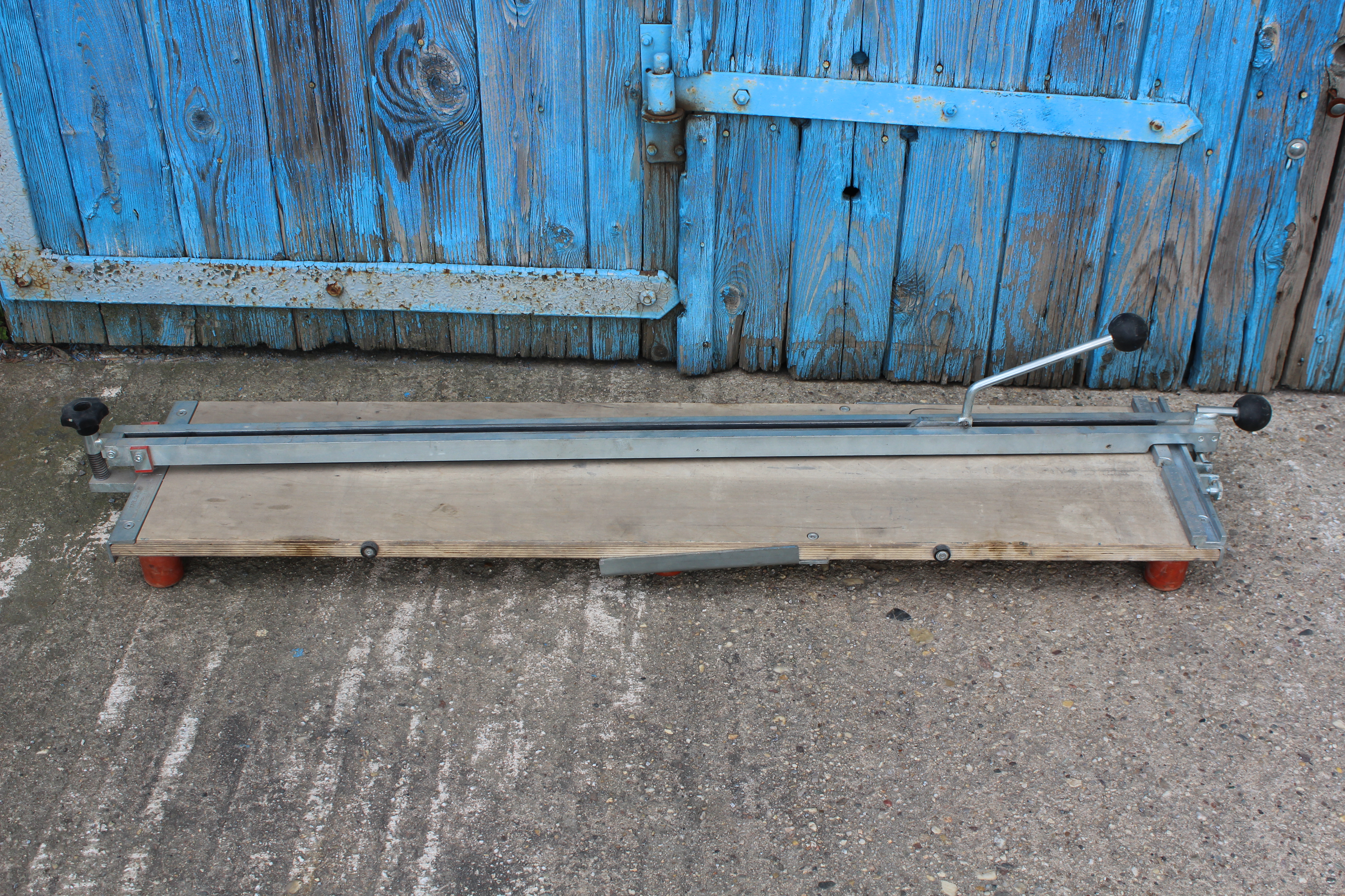 Fliesenschneider Holzplatte