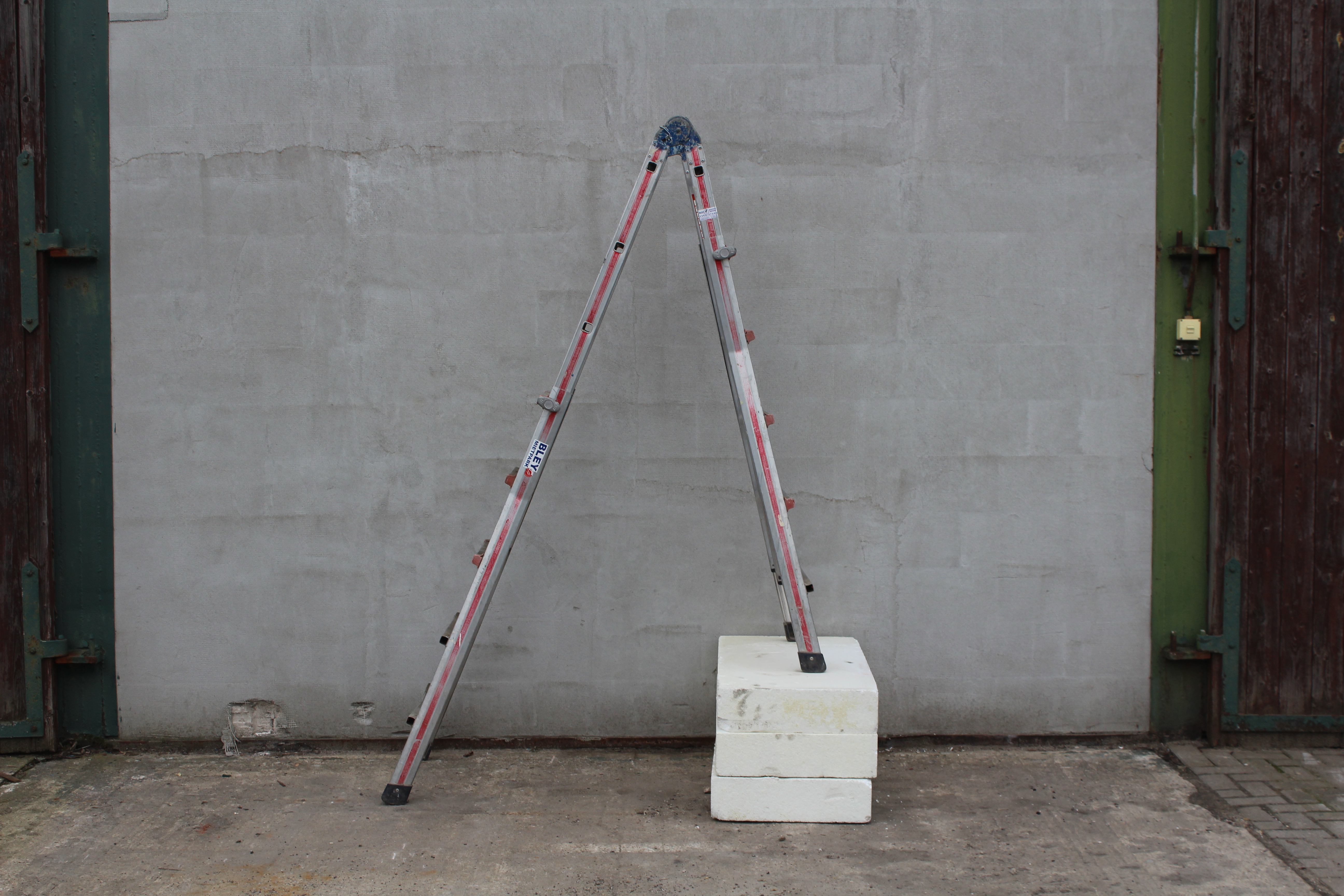 Treppen-Bockleiter 2,20 m