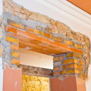 Tür- und Fensterstürze