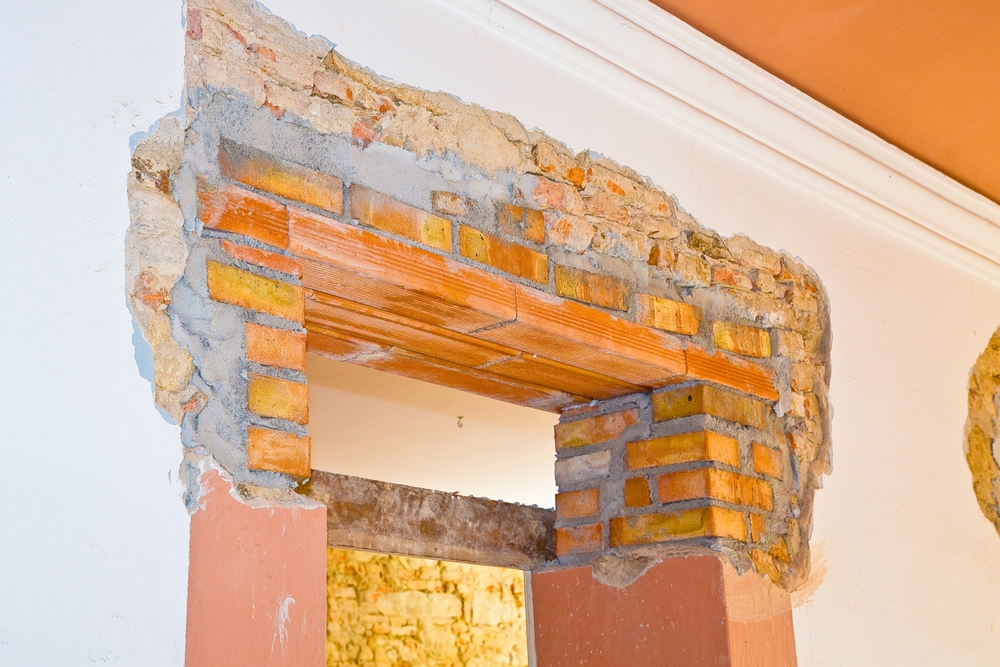 Tür- und Fensterstürze